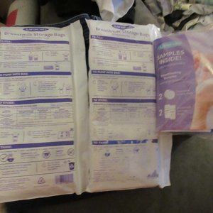 50 Lansinoh Breastmilk storage bags plus sample pack new